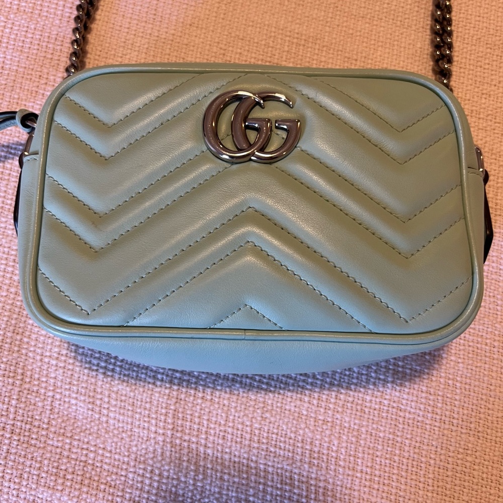 GUCCI Marmont small leather camera bag pastel sea foam green - Picture 7 of 13